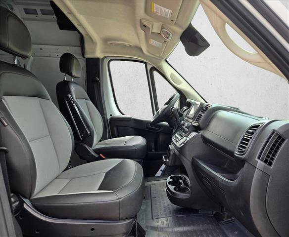 Used 2024 RAM ProMaster 2500 w/ Convenience Group image 19