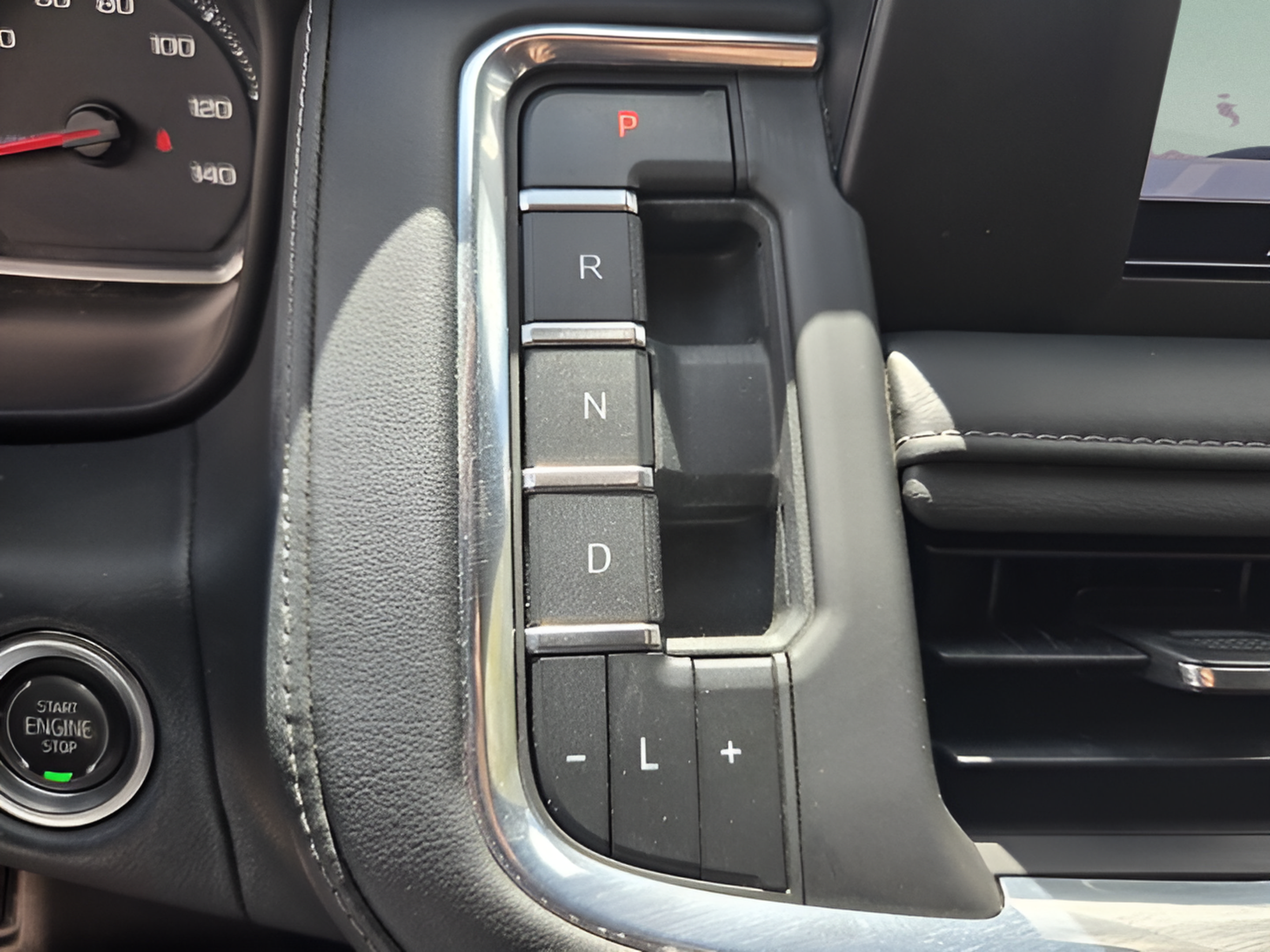 Certified 2023 Chevrolet Suburban LS RWD image 21