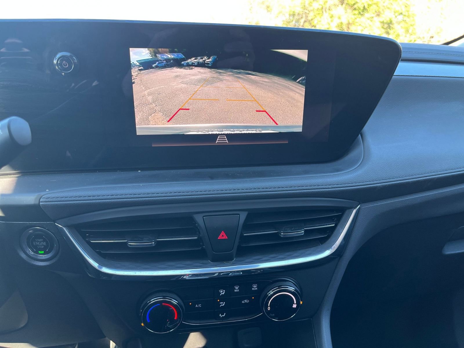 Used 2025 Buick Encore GX Preferred image 17