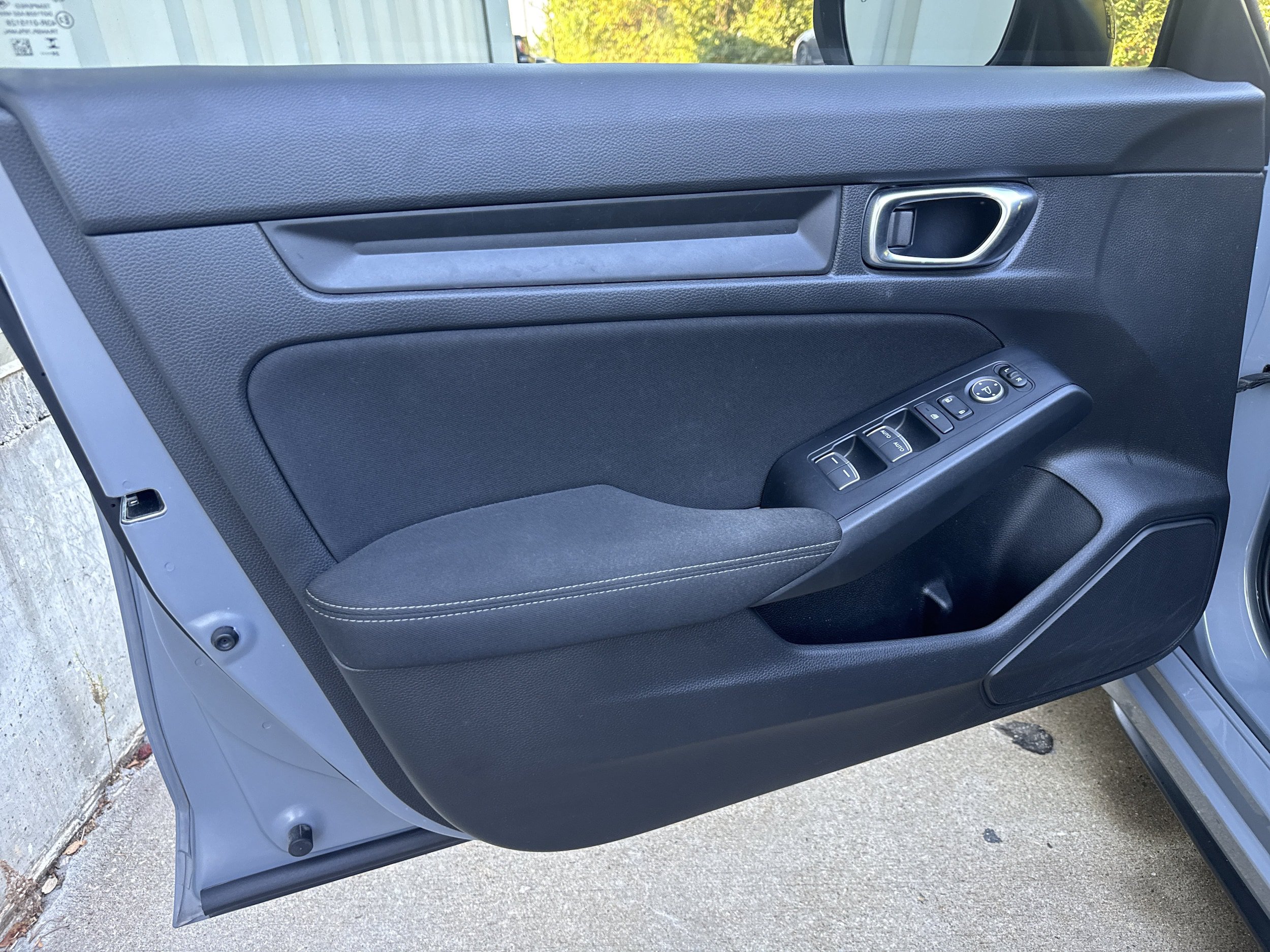Used 2025 Honda Civic Sport image 6
