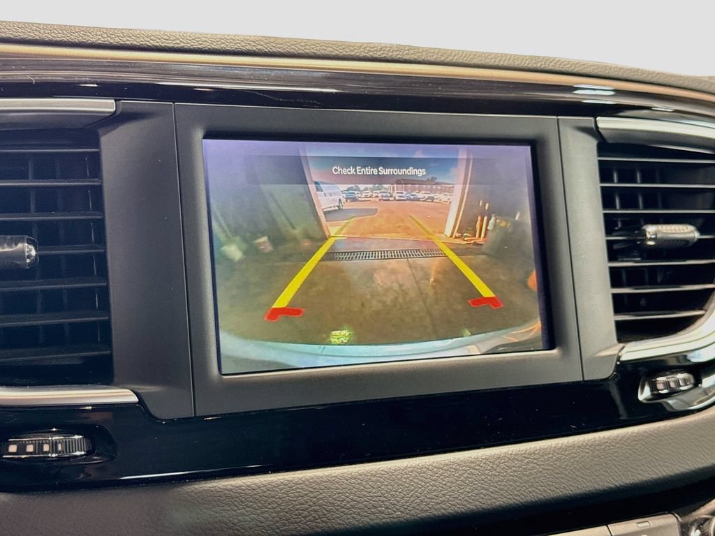 Used 2023 Chrysler Voyager LX FWD image 13