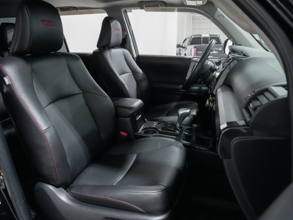 Used 2018 Toyota 4Runner TRD Off-Road Premium AWD/4WD image 22