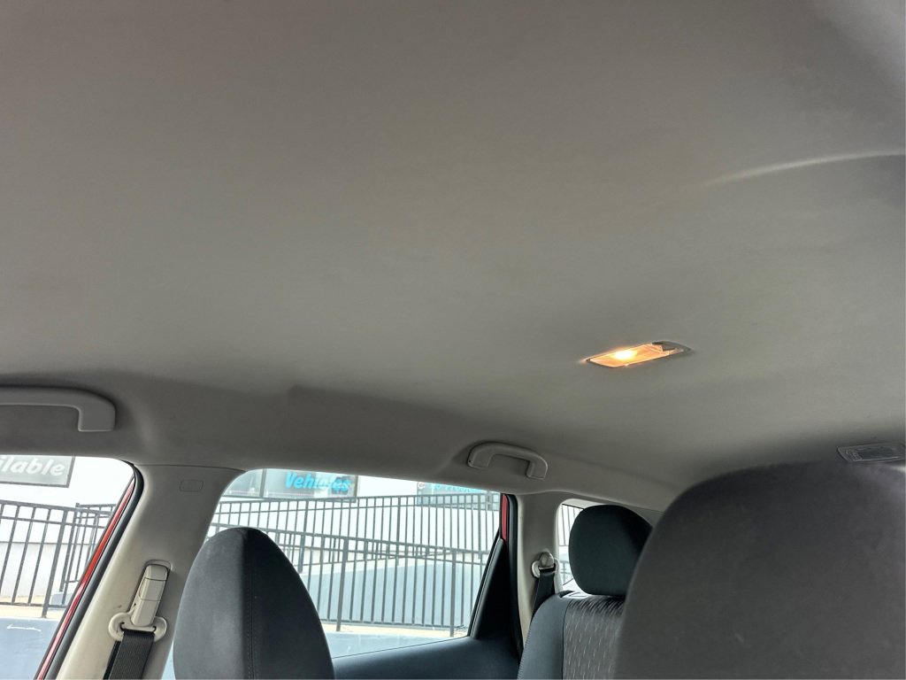 Used 2019 Nissan Rogue S image 28