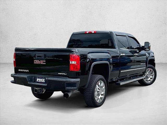 Used 2019 GMC Sierra 2500 Denali w/ Duramax Plus Package AWD/4WD image 2