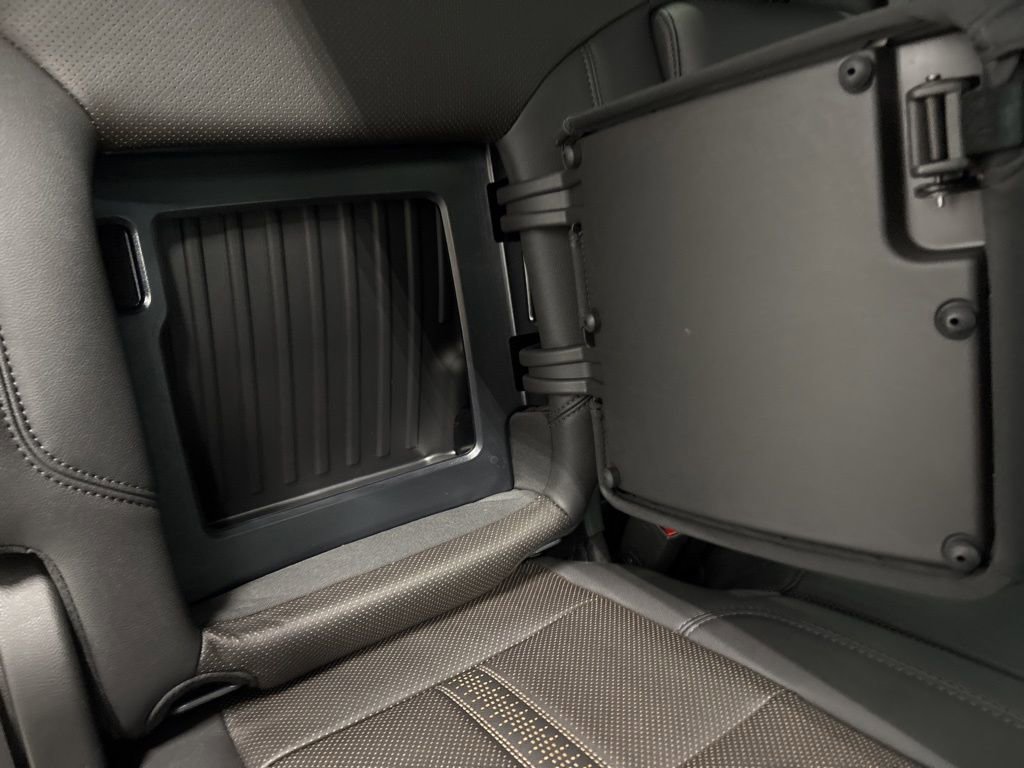 Used 2025 Chevrolet Silverado 1500 High Country w/ High Country Premium Package image 36