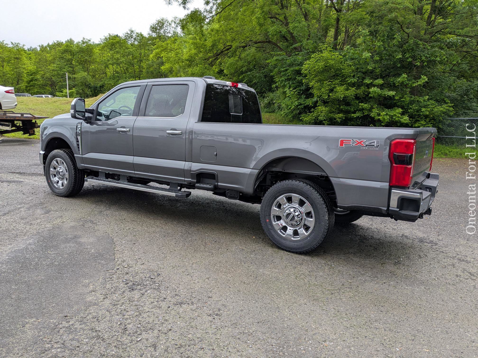 New 2025 Ford F350 Lariat w/ Chrome Package image 3