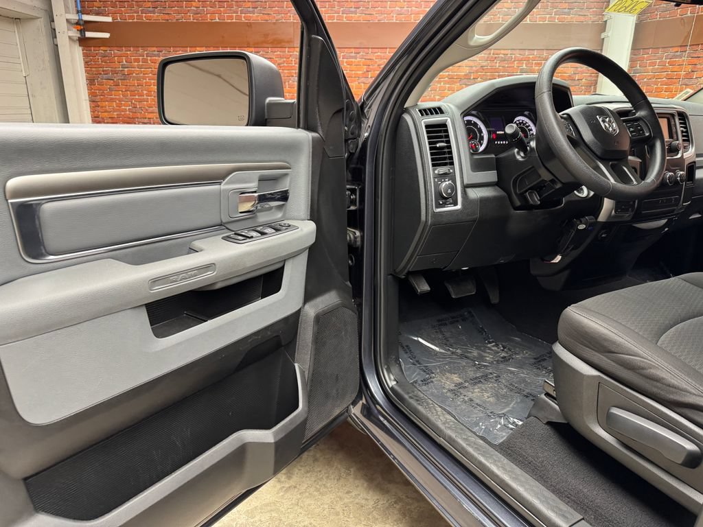 Used 2020 RAM 1500 Warlock AWD/4WD image 10