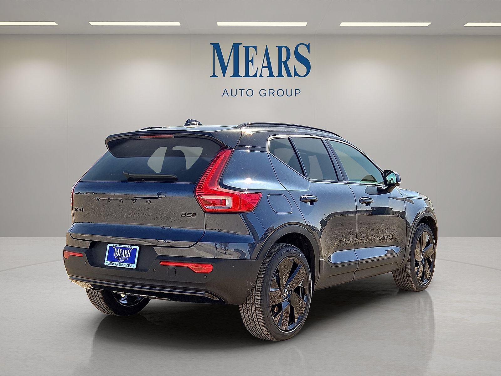 New 2026 Volvo XC40 B5 Ultra w/ Protection Package Premier AWD/4WD image 5