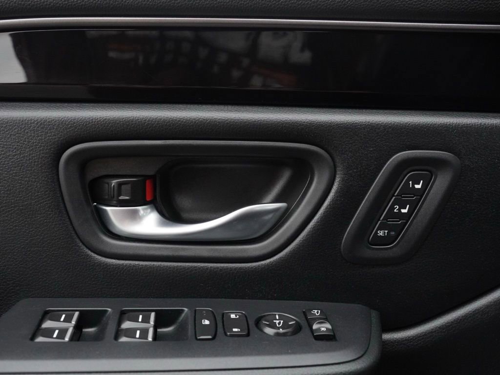 Used 2024 Honda Pilot TrailSport image 11