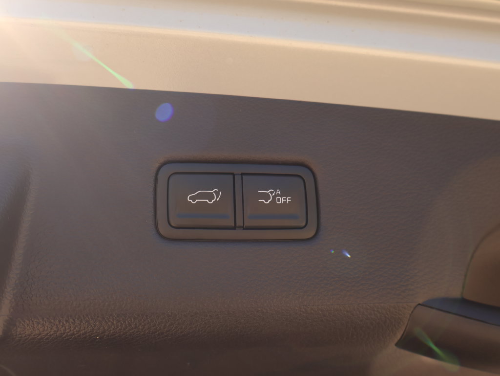 New 2027 Kia Carnival SX w/ Dark Edition Package FWD image 12