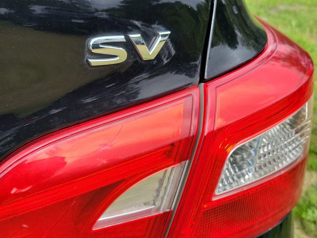 Used 2019 Nissan Sentra SV image 12