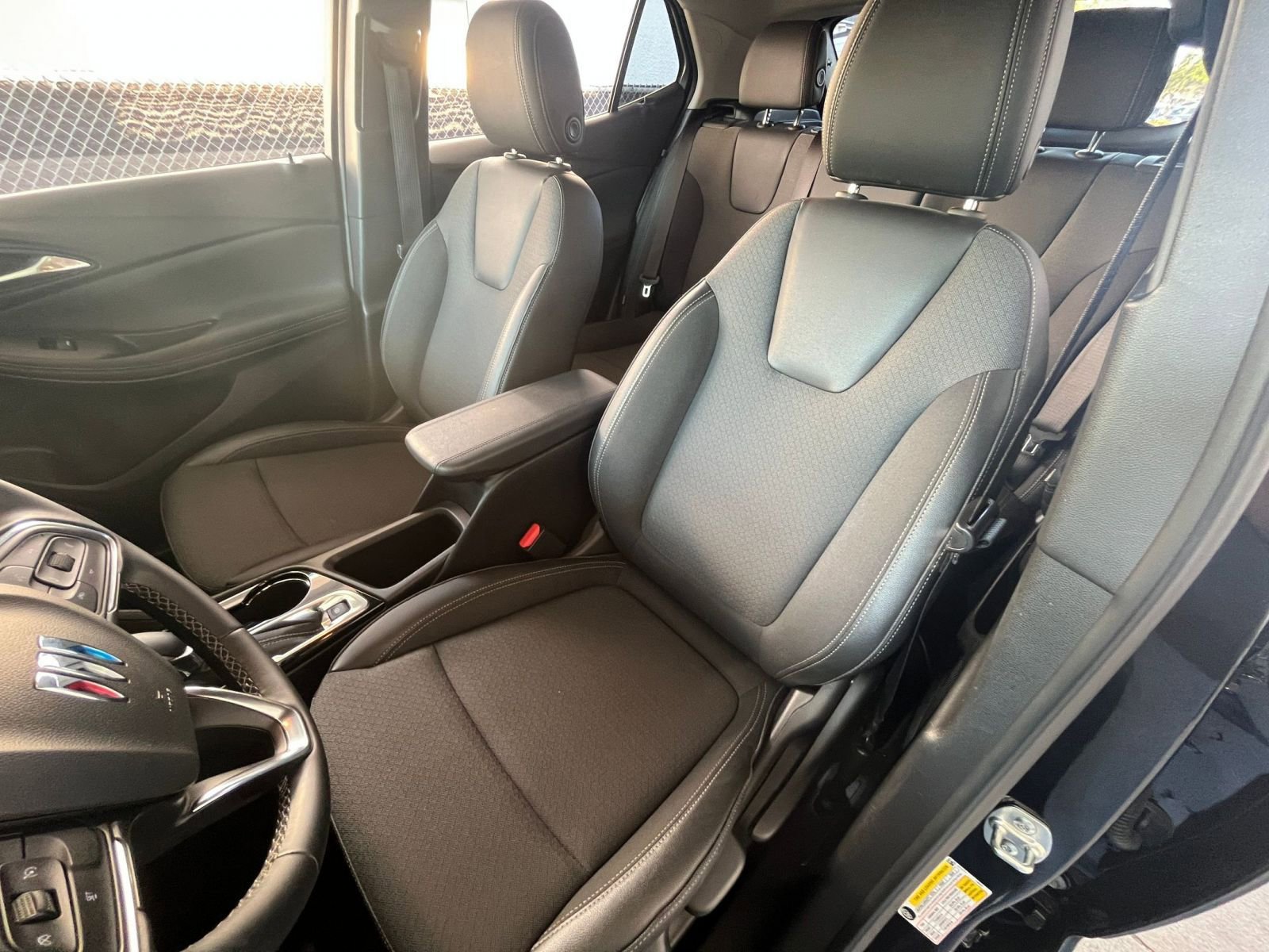 Used 2025 Buick Encore GX Preferred image 36