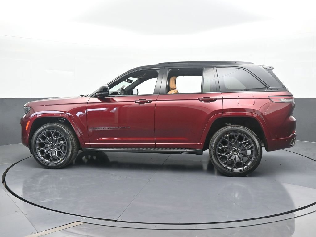 New 2025 Jeep Grand Cherokee Summit image 3
