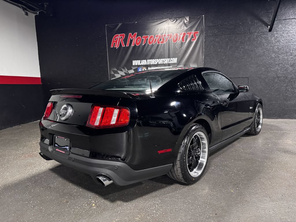 Used 2012 Ford Mustang GT Premium w/ Security Pkg RWD image 5