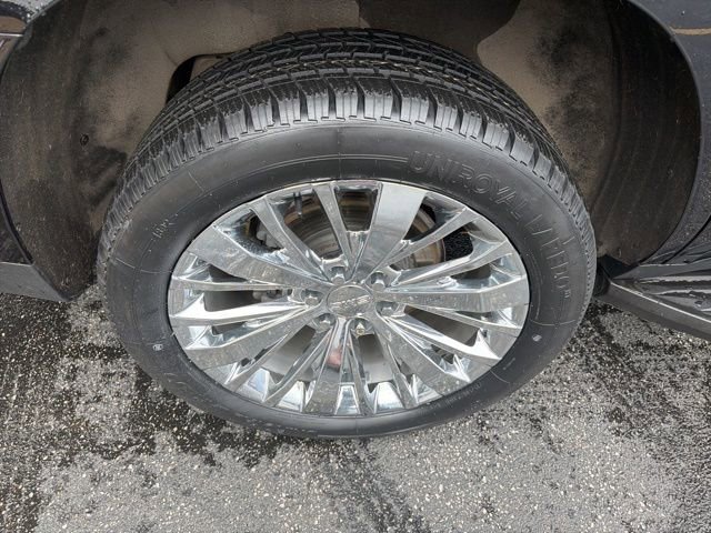 Certified 2021 GMC Yukon SLT w/ SLT Luxury Plus Package image 8