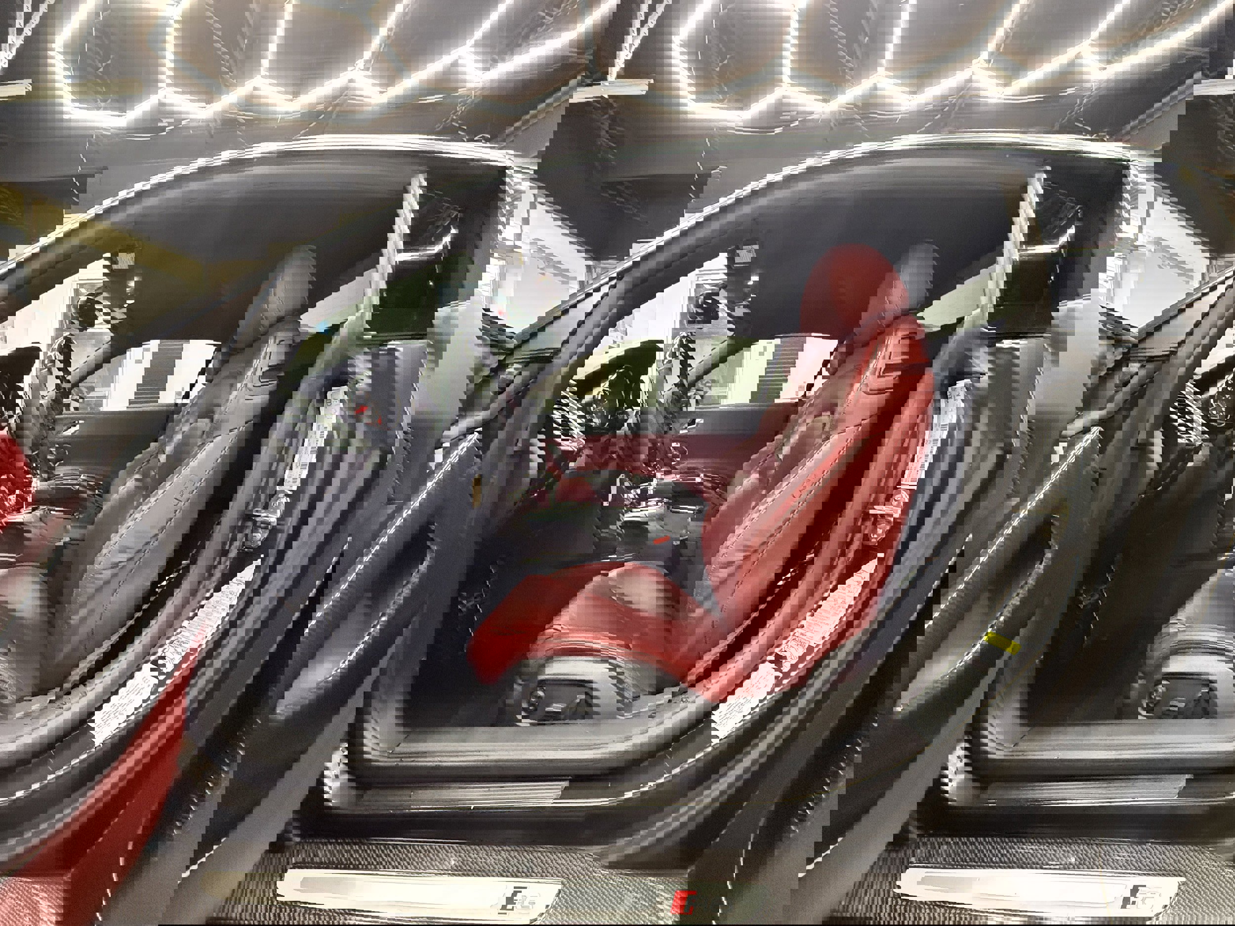 Used 2015 Audi R8 V8 image 11