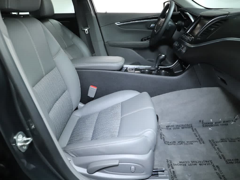 Used 2018 Chevrolet Impala LS FWD image 32
