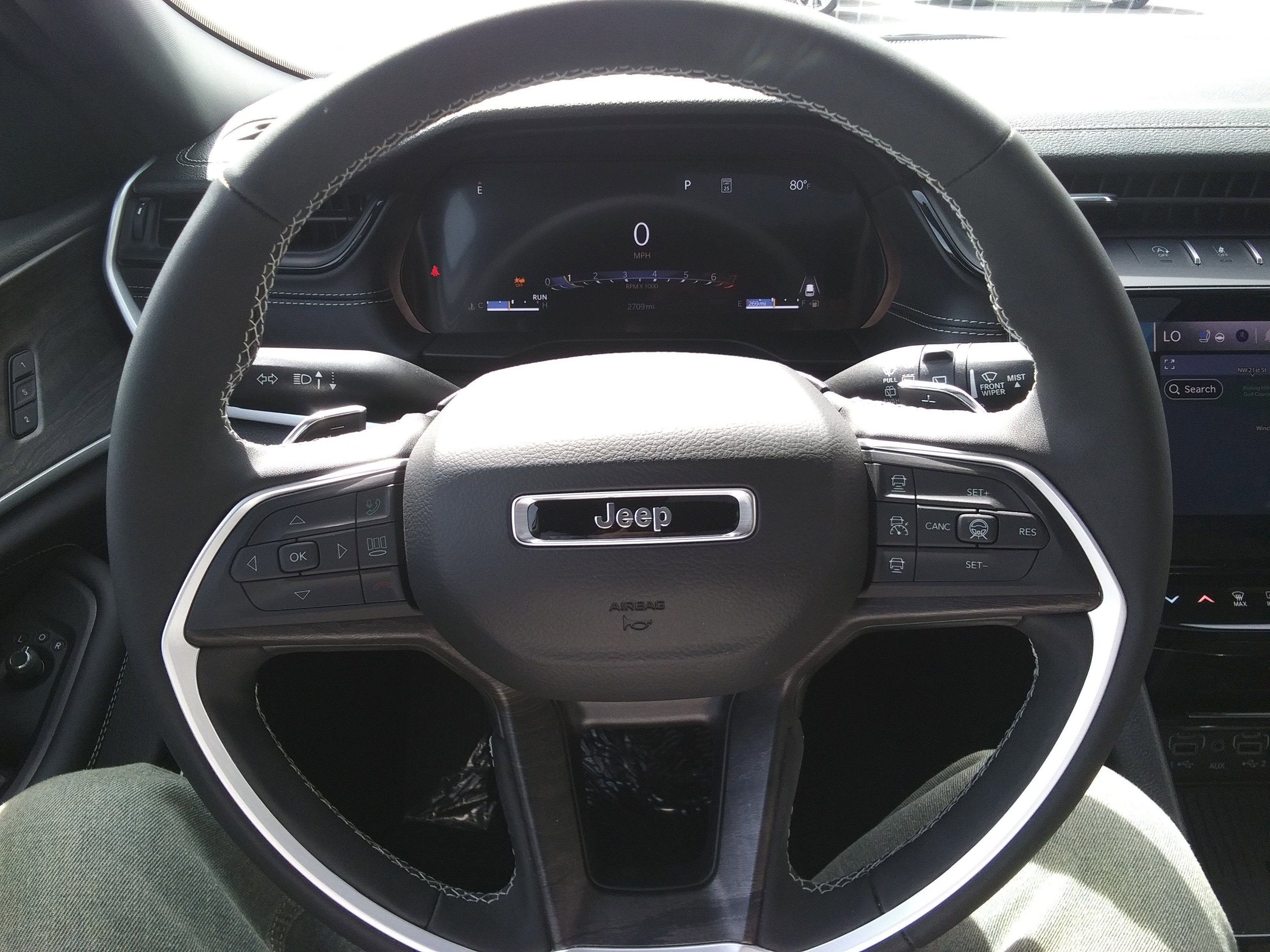 Used 2026 Jeep Grand Cherokee Limited AWD/4WD image 16