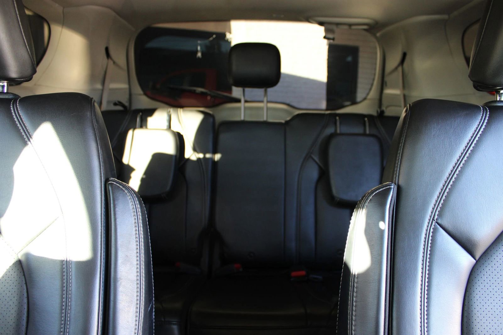 Used 2020 Chrysler Voyager Lxi image 9