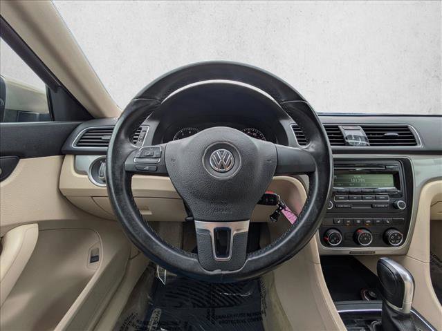 Used 2015 Volkswagen Passat 1.8T Wolfsburg Edition image 11