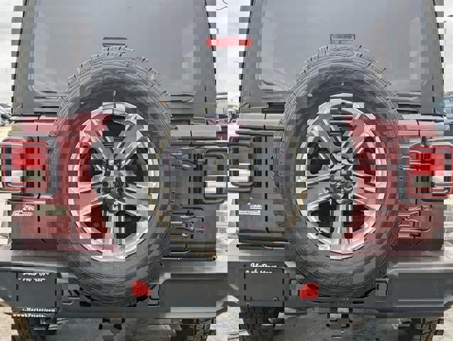 Used 2021 Jeep Wrangler Unlimited Sahara image 14