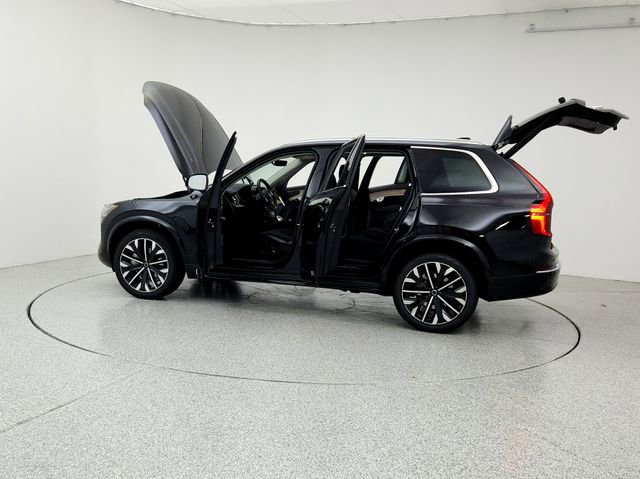 New 2026 Volvo XC90 B6 Plus w/ Protection Package Premier image 12