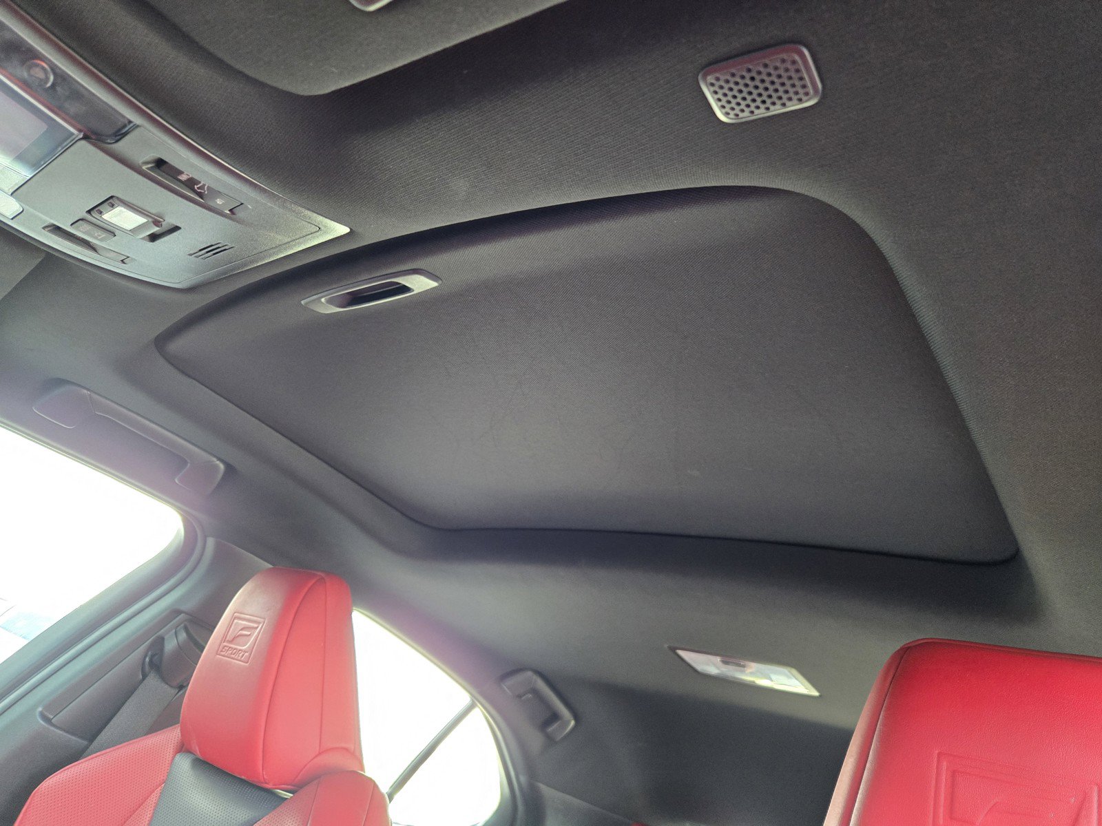 Used 2019 Lexus UX 200 F Sport w/ F Sport Premium Package FWD image 11