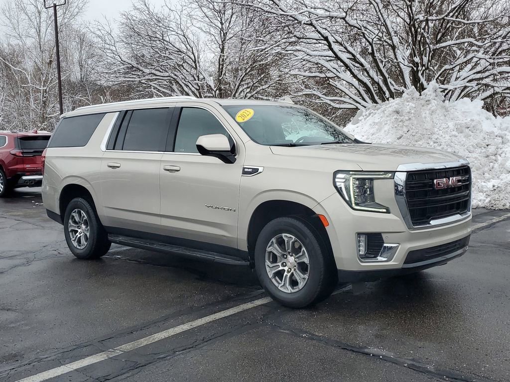 Used 2023 GMC Yukon XL SLE w/ Gmc Pro Safety Plus Package image 2