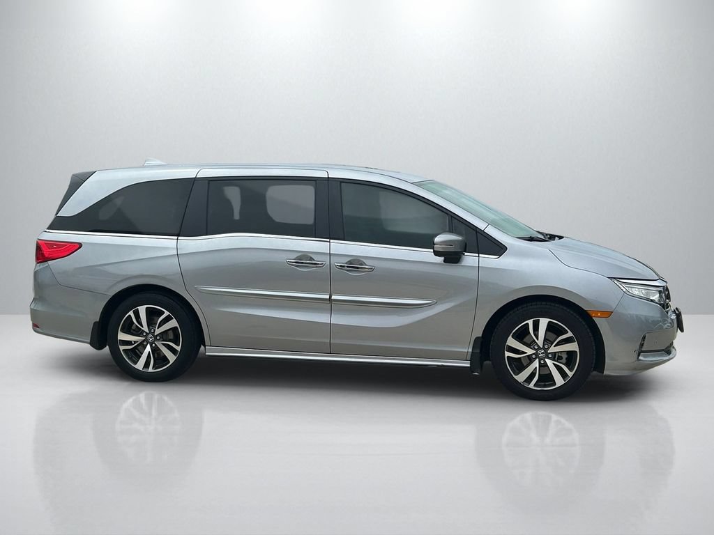 Used 2023 Honda Odyssey Touring image 4