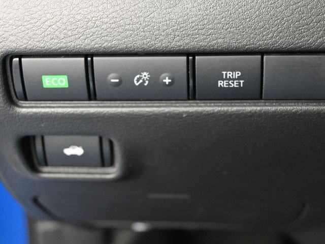 Used 2024 Nissan Sentra SV FWD image 31