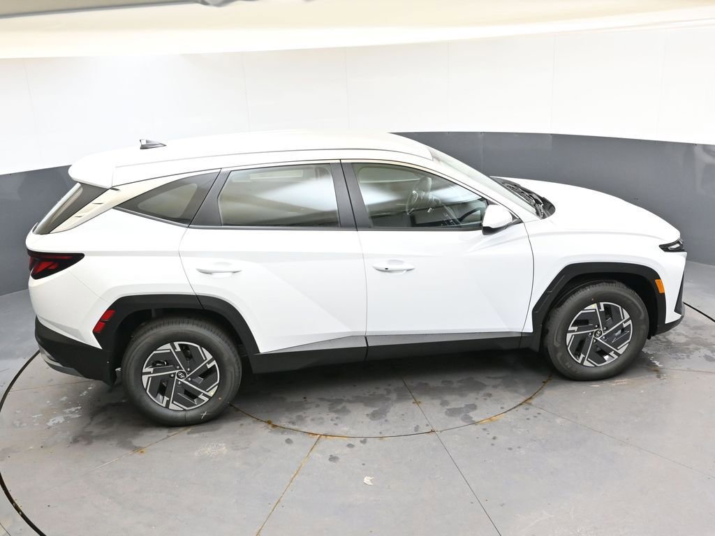 New 2026 Hyundai Tucson Blue SE image 51