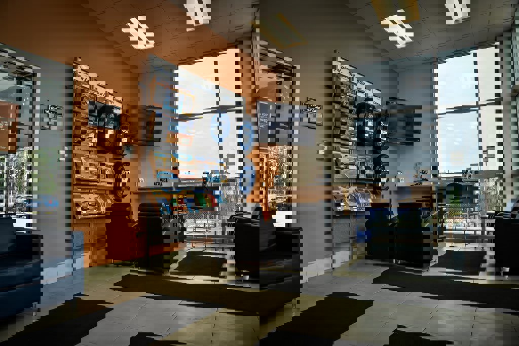 New 2024 Ford Edge SE w/ Black Appearance Package image 45