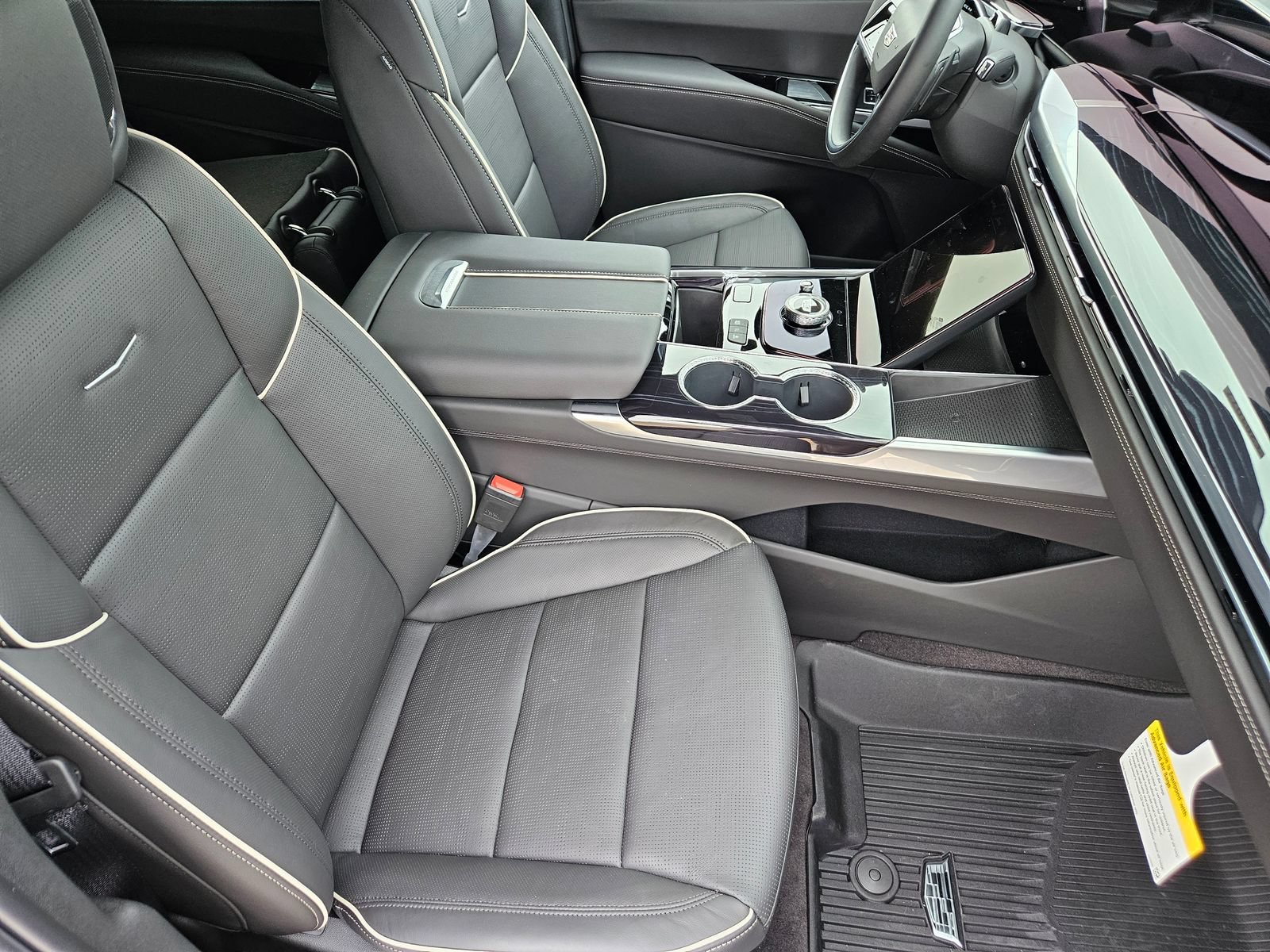 New 2026 Cadillac Escalade Sport w/ Touring Package AWD/4WD image 15