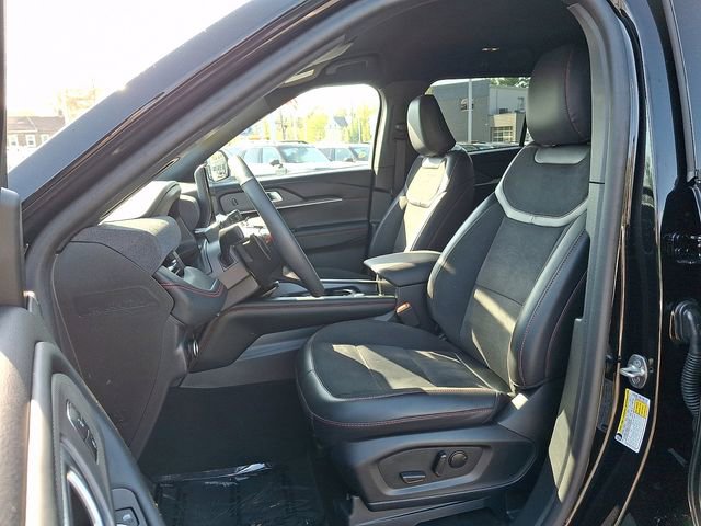 Used 2025 Ford Explorer ST AWD/4WD image 18