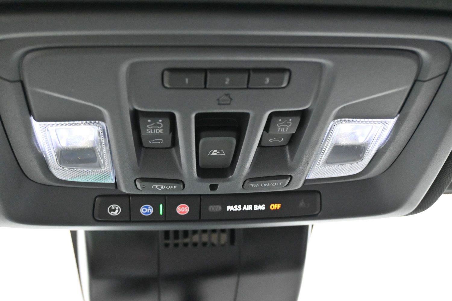 Used 2025 Chevrolet Silverado 1500 High Country w/ Technology Package AWD/4WD image 27
