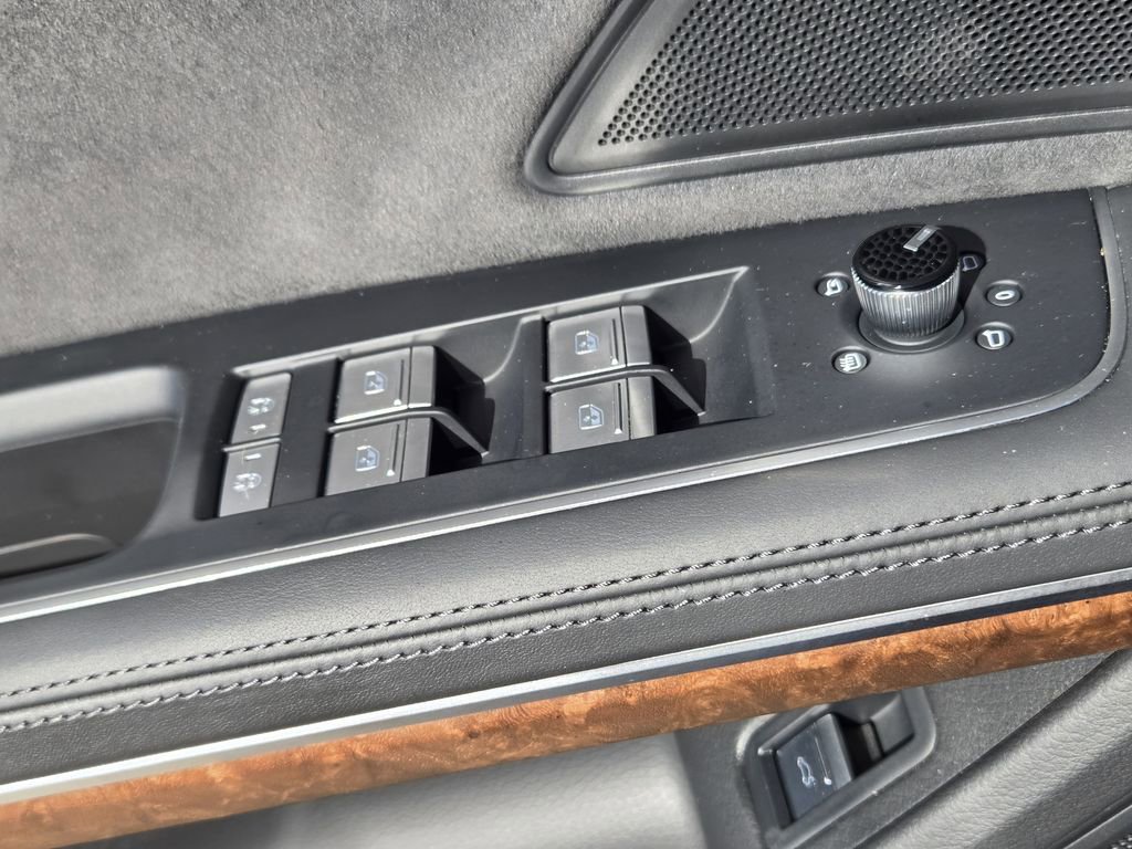 Certified 2022 Audi A8 L 3.0T w/ Executive Package image 28