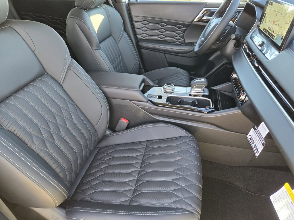 New 2026 Mitsubishi Outlander SEL AWD/4WD image 11