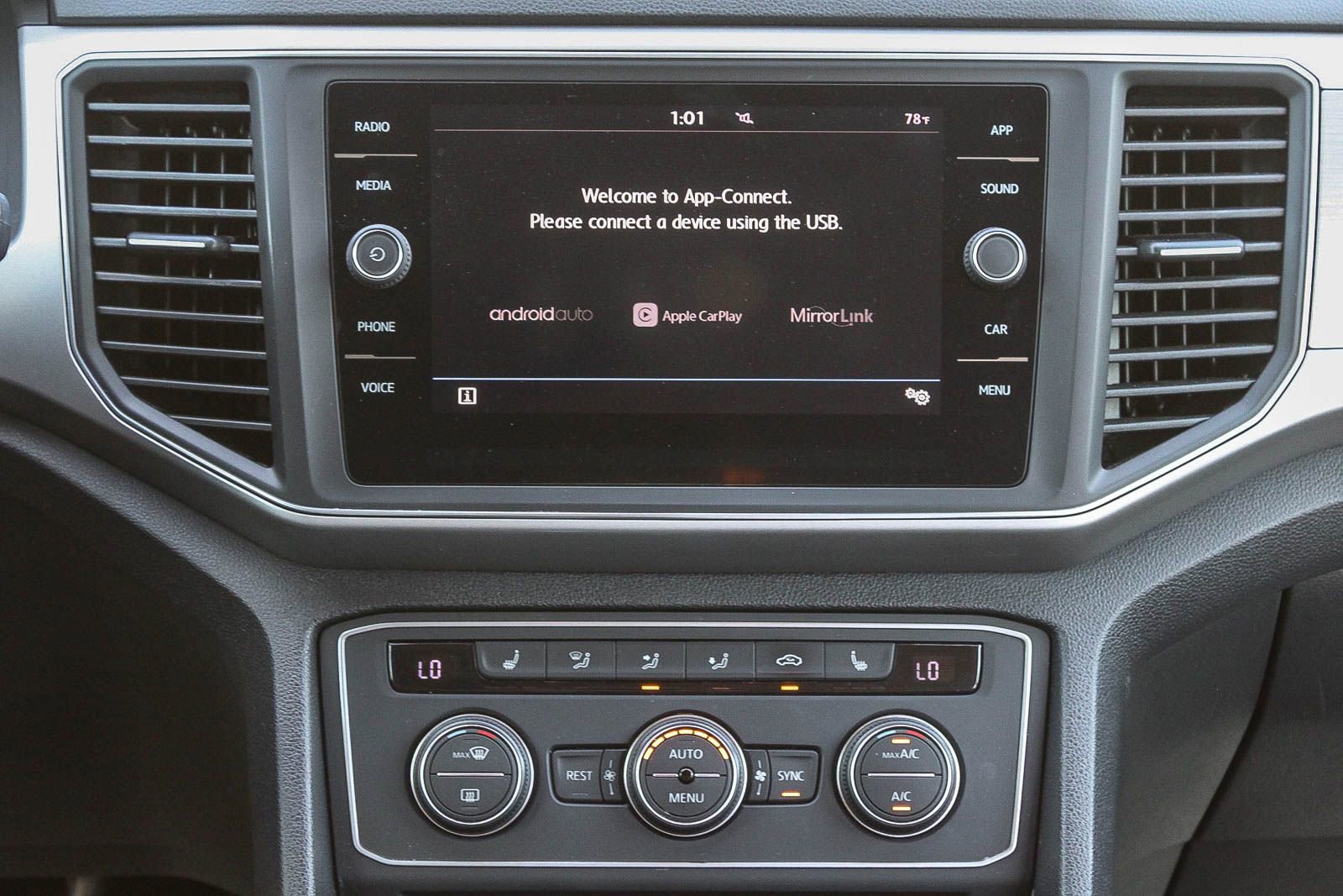 Used 2019 Volkswagen Atlas SE image 15