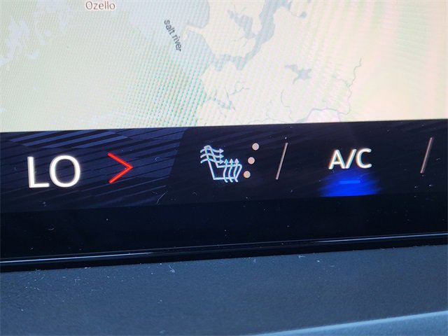 Used 2026 Chevrolet Traverse LT w/ Driver Confidence Package image 29