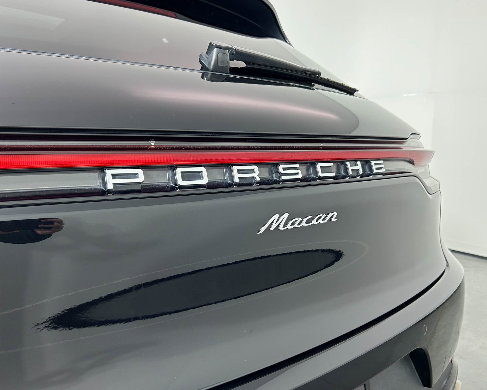Used 2020 Porsche Macan image 12
