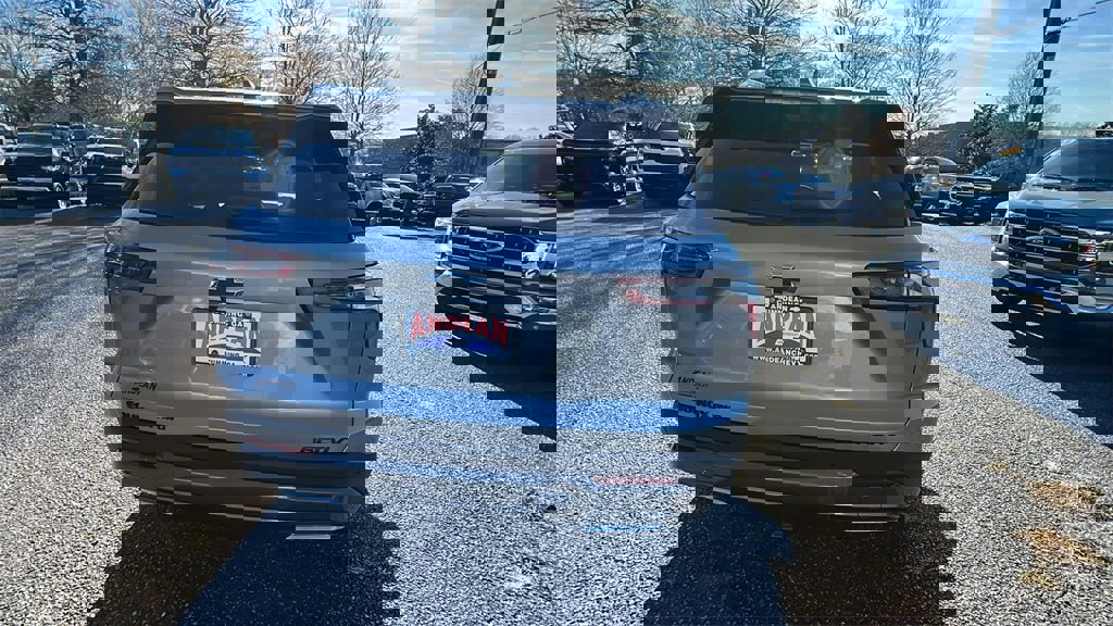 New 2026 Chevrolet Equinox ACTIV w/ Convenience Package III image 6