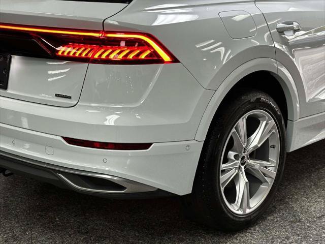 Used 2023 Audi Q8 Premium AWD/4WD image 11
