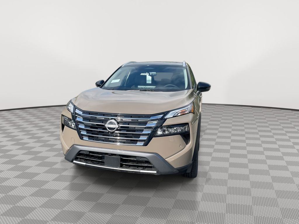 Certified 2025 Nissan Rogue SL w/ Tech Package AWD/4WD image 4