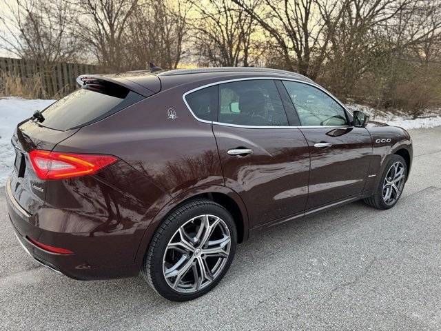 Used 2020 Maserati Levante GranLusso image 5