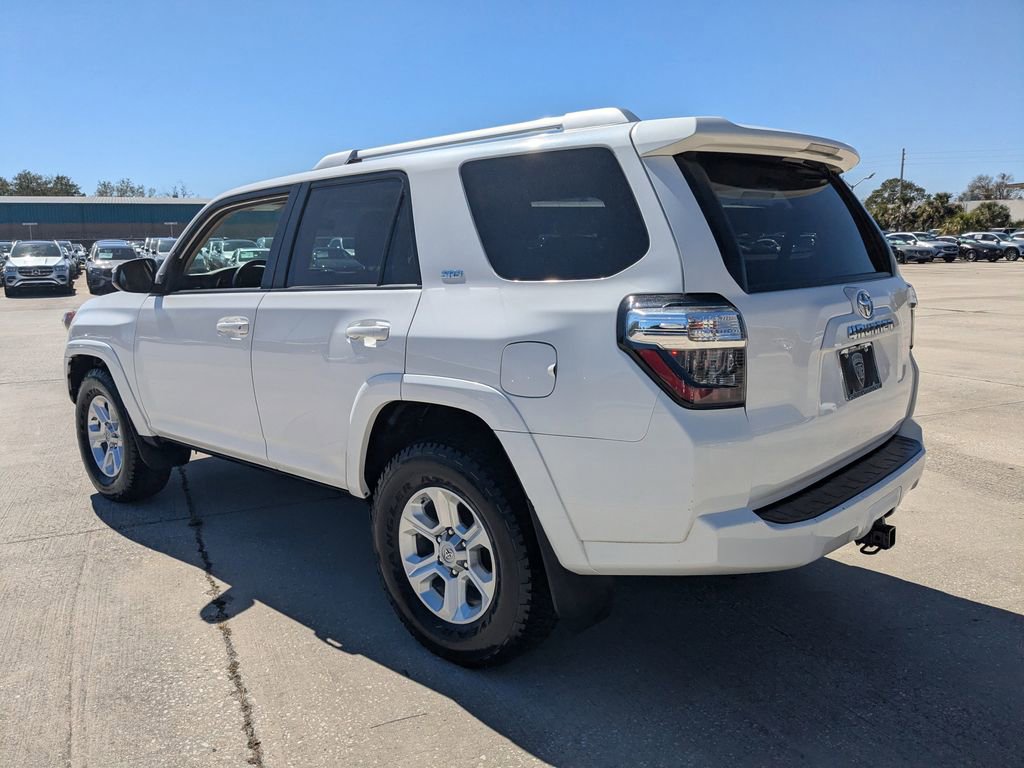 Used 2015 Toyota 4Runner SR5 image 17
