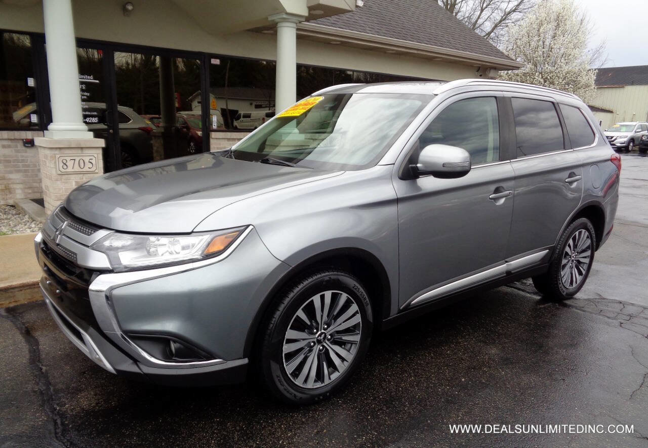 Used 2020 Mitsubishi Outlander SEL image 1