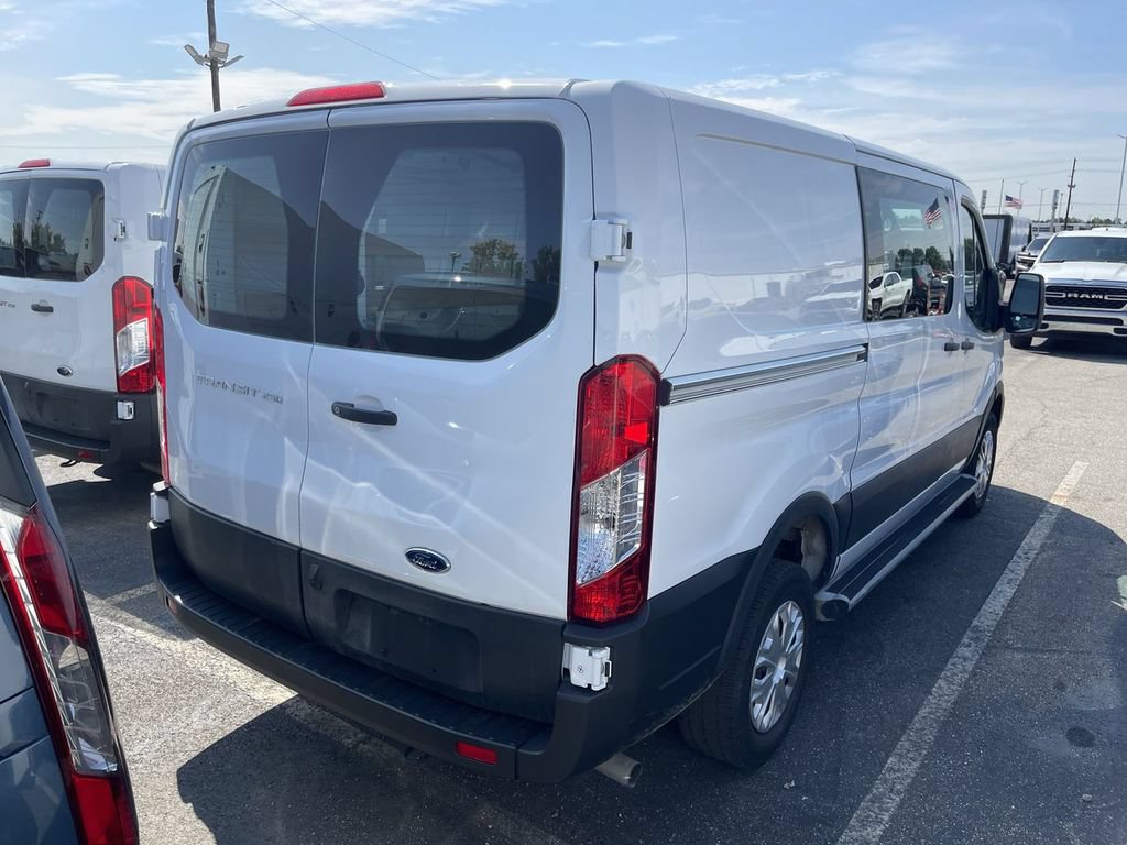 Used 2025 Ford Transit 250 Low Roof w/ Exterior Upgrade Package RWD image 9