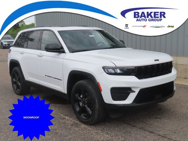 Used 2023 Jeep Grand Cherokee Altitude AWD/4WD image 1