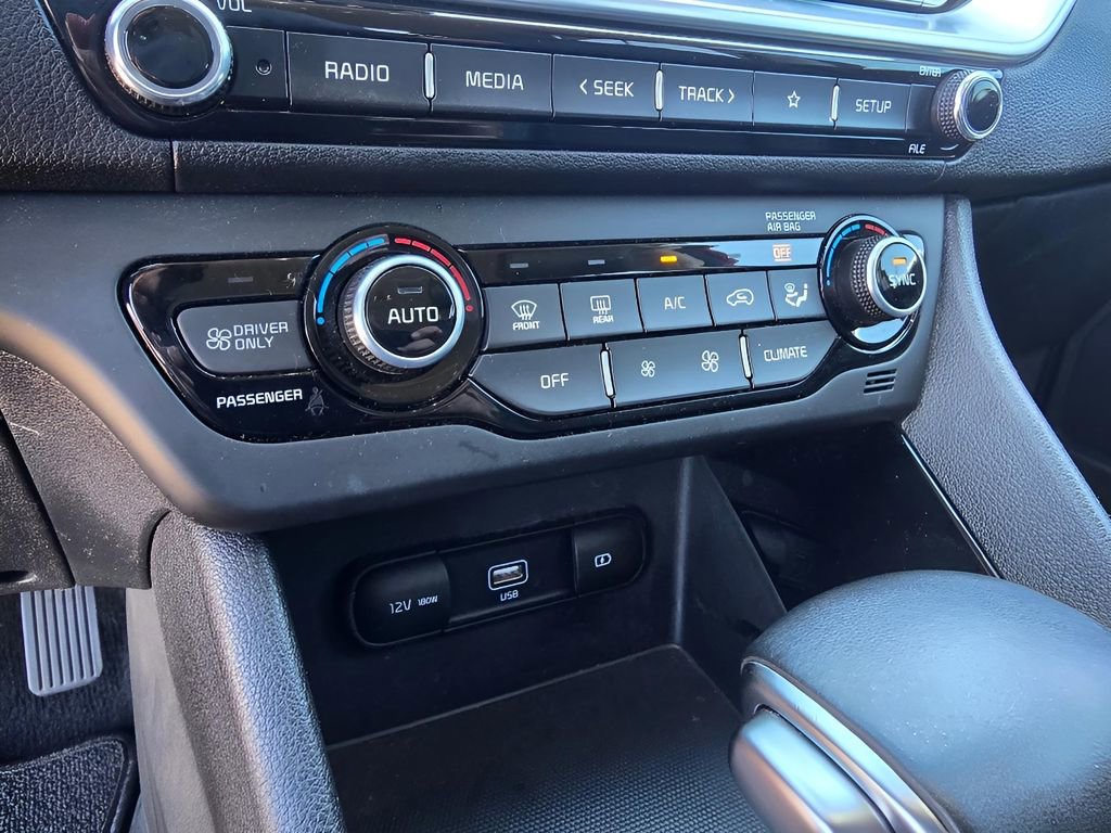 Used 2022 Kia Niro LXS FWD image 15