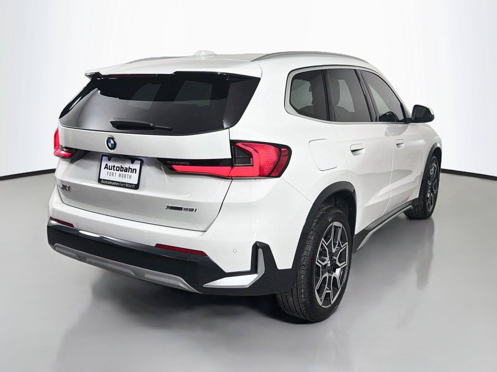 New 2026 BMW X1 xDrive28i w/ Convenience Package AWD/4WD image 5